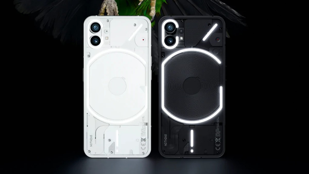 Nothing Phone 1 features - Besides the much-talked feature of its LED light at the back, know that it comes with a 6.55-inch Full-HD+ OLED display, protected by a Corning Gorilla Glass 5. It packs a mid-range chipset of 6nm Qualcomm Snapdragon 778G+ and gets a 4500mAh battery. For photography, it brings a dual-camera setup of a 50MP Sony IMX766 primary lens and a 50MP Samsung JN1 ultra-wide lens. Nothing Phone 1