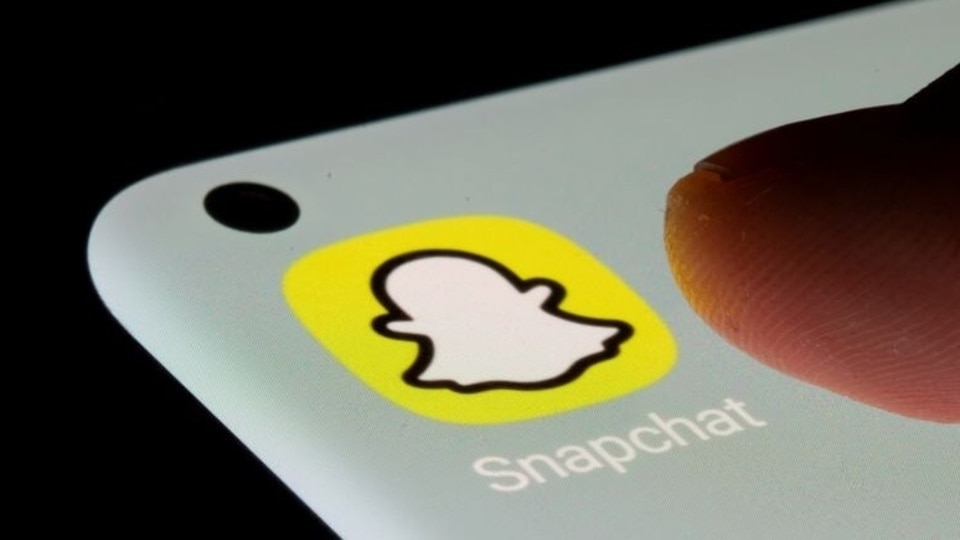 Snapchat down: Many users reported not being able to use the app due to a mysterious outage.