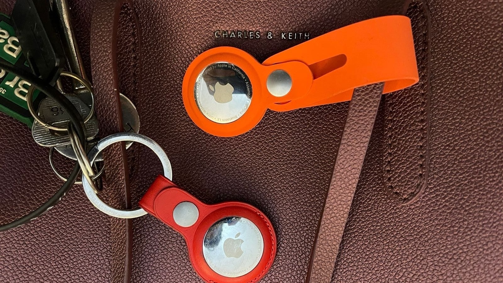 Prenatt, from Tampa Bay, Florida, had attached Apple Inc. devices called AirTags to his golf bag and other luggage to track where they were after checking in for his flight. AirTag