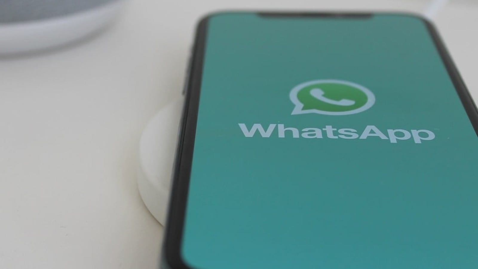 WhatsApp chats can now be transferred between Android and iPhone. WhatsApp