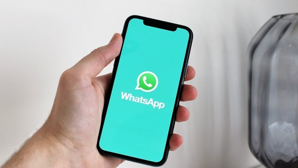 Pin up to 3 WhatsApp chats on top; here's how