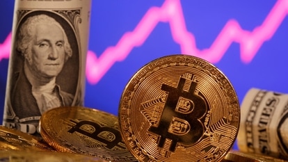 Bitcoin and Ethereum, major cryptocurrencies, are aiming their best month since 2021. Is a revival coming?