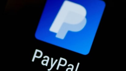 PayPal app logo.