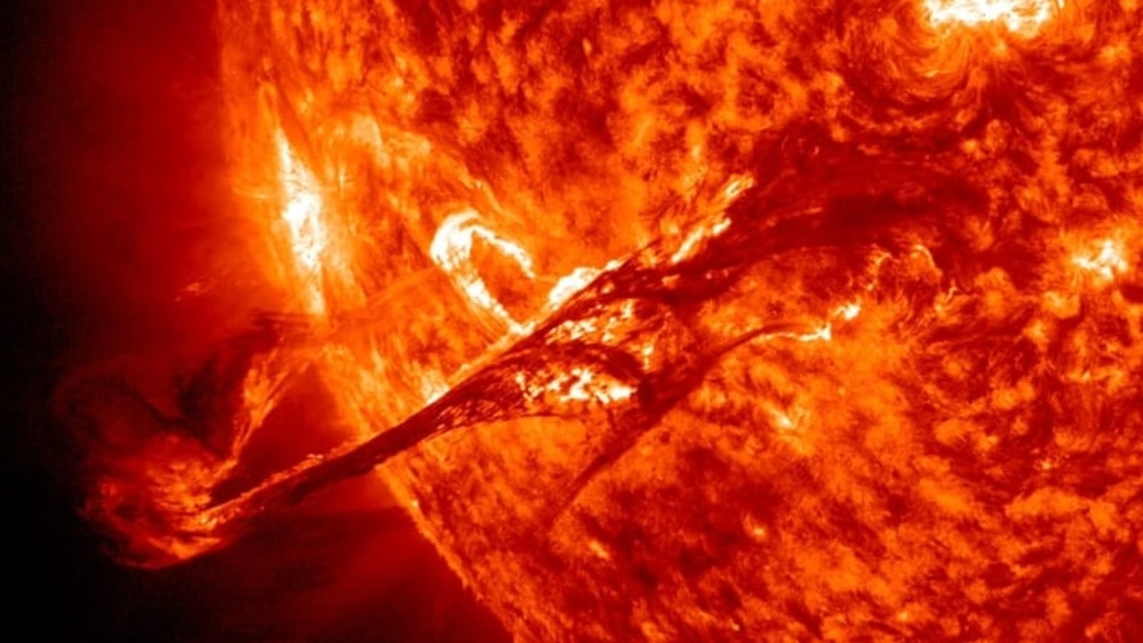 Tormenta solar golpeando la Tierra mañana;  Se esperan apagones de radio en muchas regiones