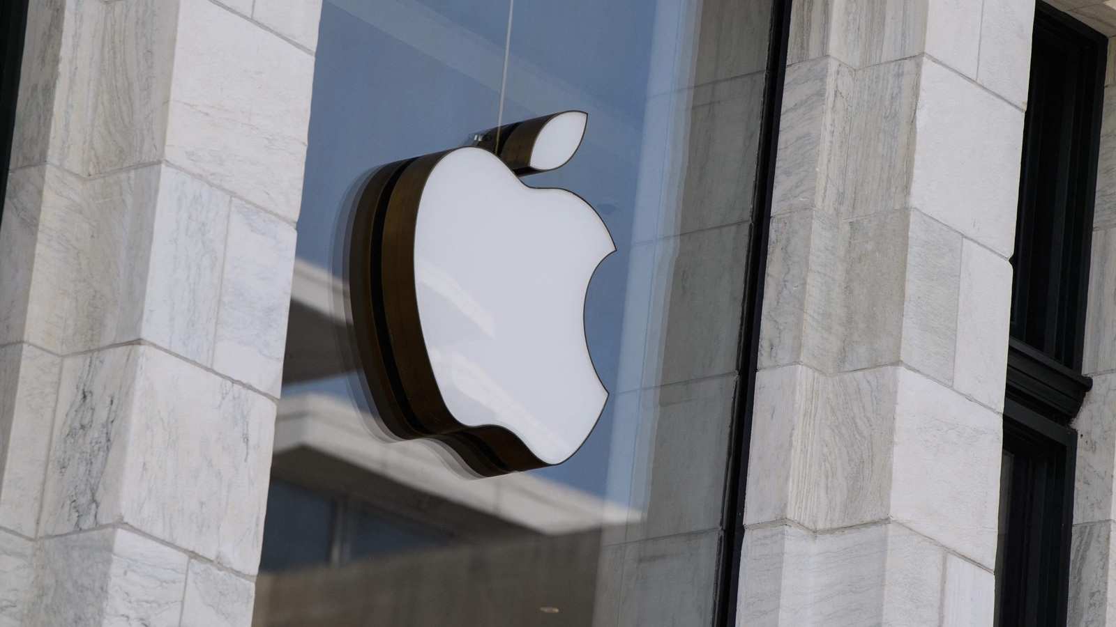 Apple accused of mishandling sex misconduct complaints: report Apple