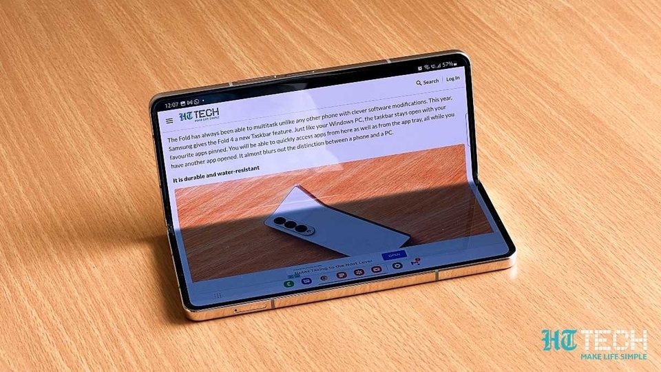 Samsung Galaxy Z Fold 3