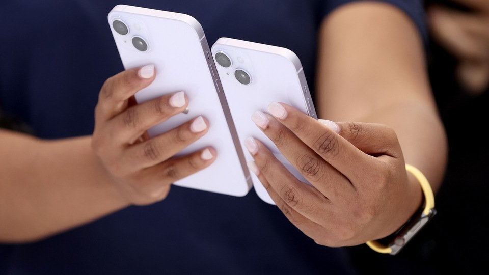 Looking for the new iPhone 14 Plus deal? Here are the best options for you. iPhone 14 Plus