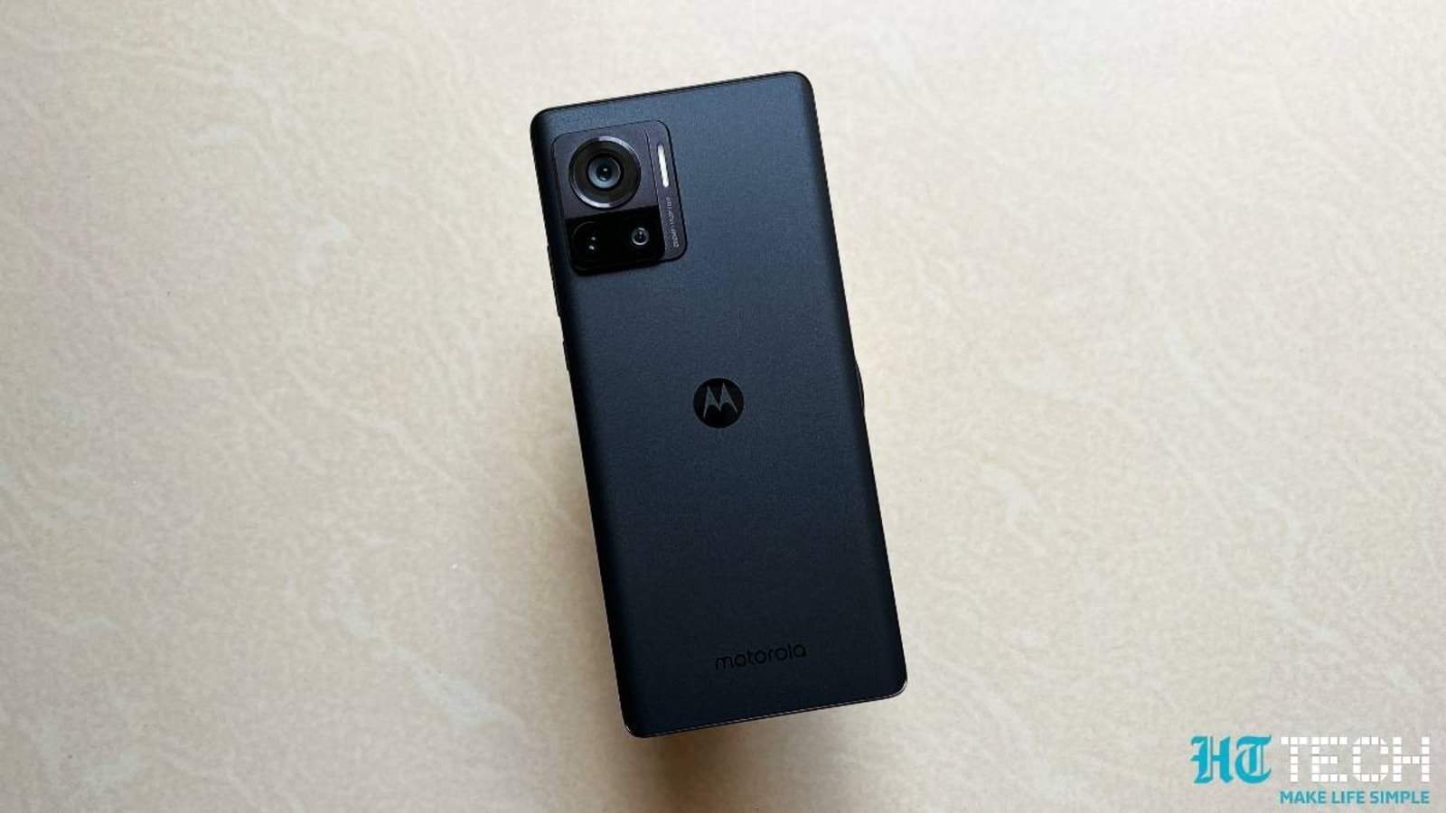 motorola dslr camera phone