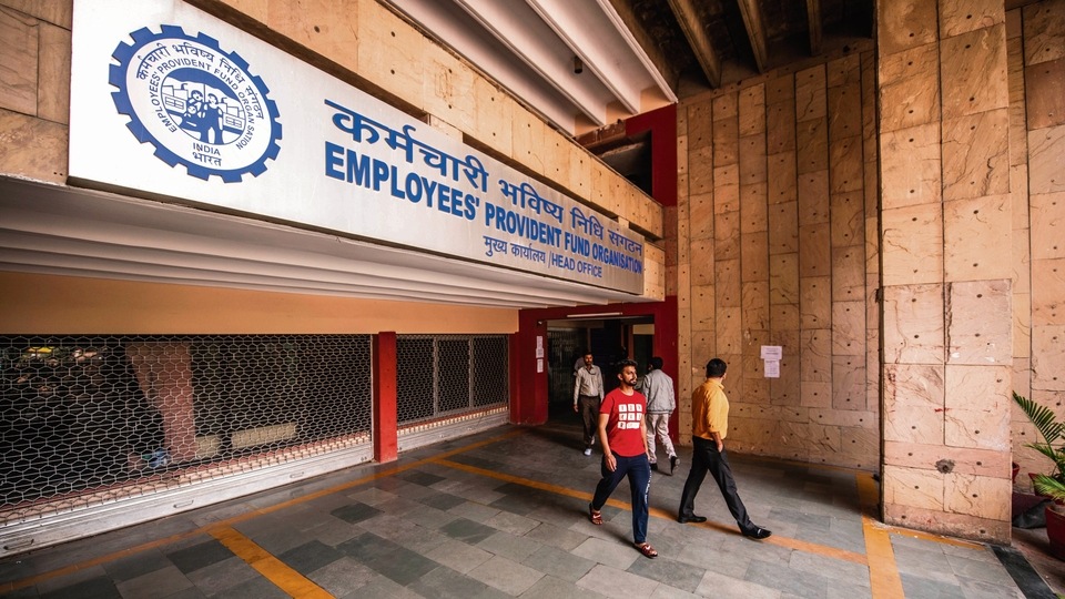 Check EPF balance via Missed call: Registered users can give a missed call to 011-22901406 from their UAN registered mobile number after which they will receive an SMS with details of the PF account balance.