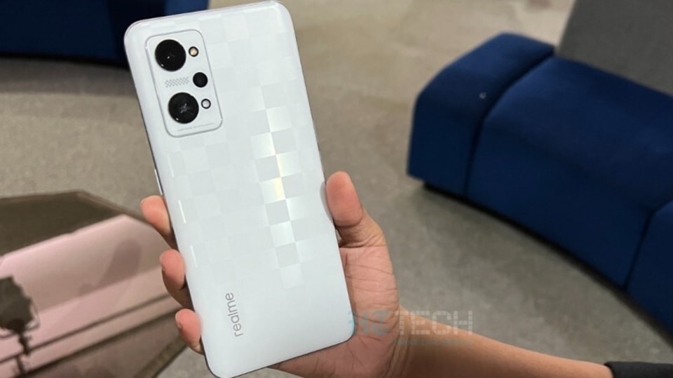 Realme GT Neo 3 review: A phone that earns its racing stripes