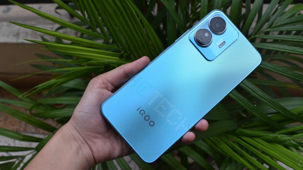 iQOO Z6 Lite 5G iQOO Z6 Lite 5G
