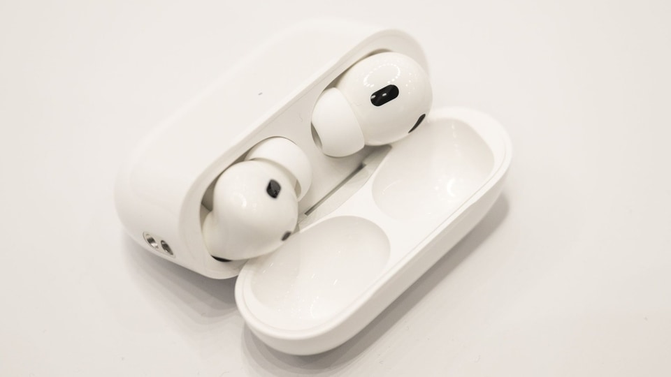 Ydmyg Konkret munching Apple AirPods Pro 2's 3C certification reveals its battery capacity |  Wearables News