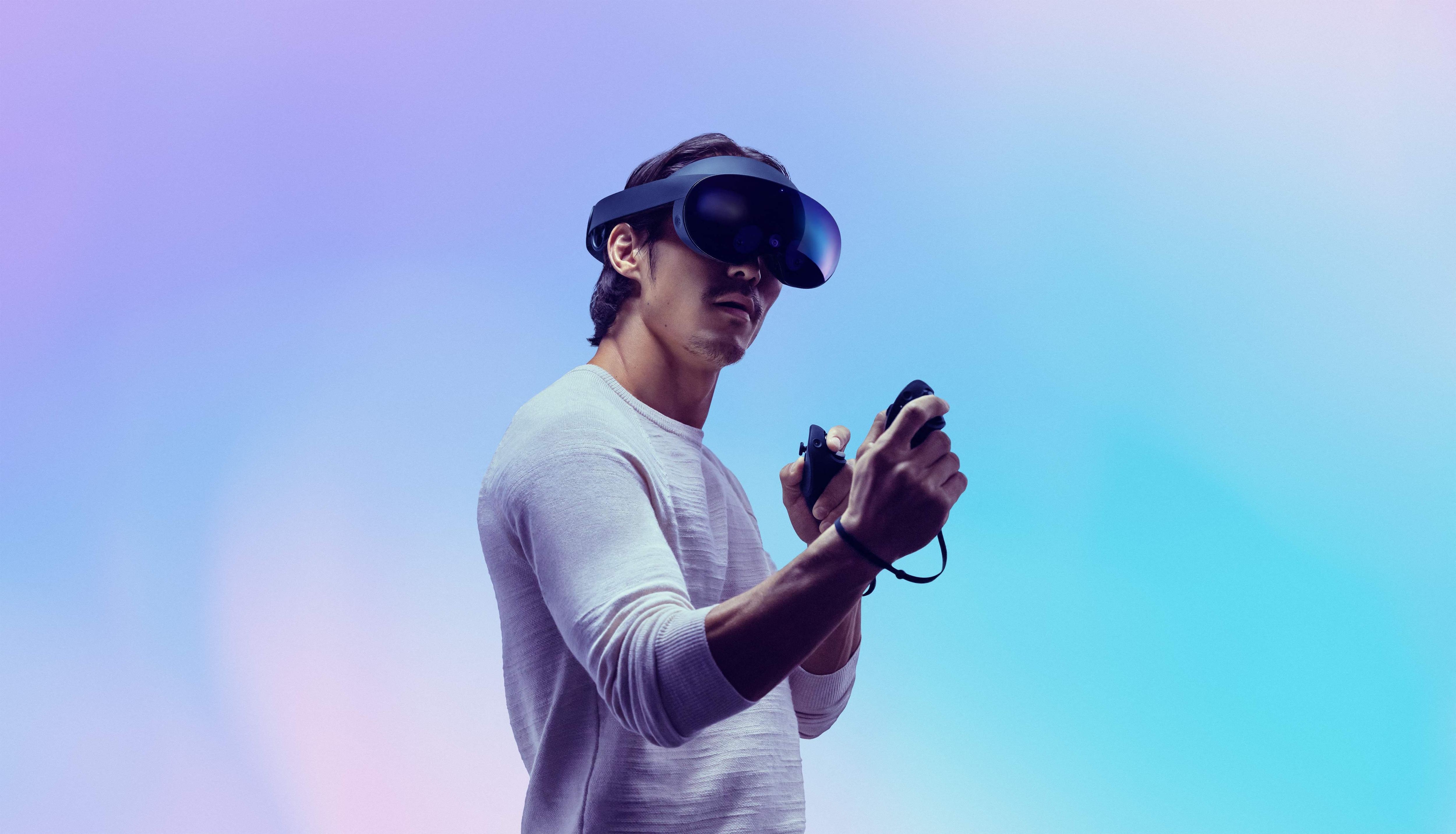 As far as Apple Reality headset's expected specs are concerned, then know that Ross Young from Display Supply Chain Consultants has tweeted that AR/VR headset may have Micro OLED panels with two 1.41-inch displays with 5000 nites peak brightness. It could run on xrOS. Apple headset