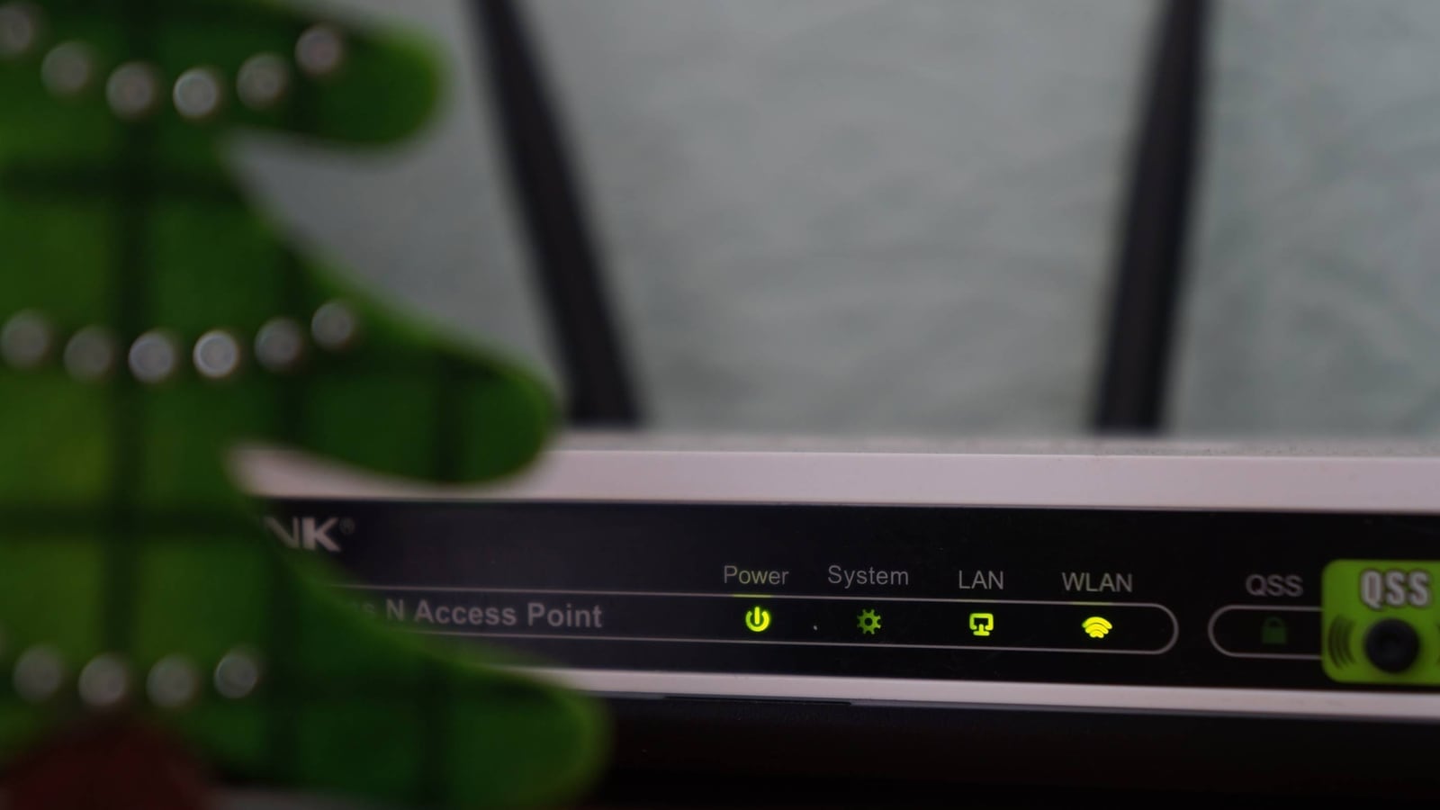 Get fast Wi-Fi internet speed by following these easy tips. Make sure your router is not doing any of this. Wi-Fi router