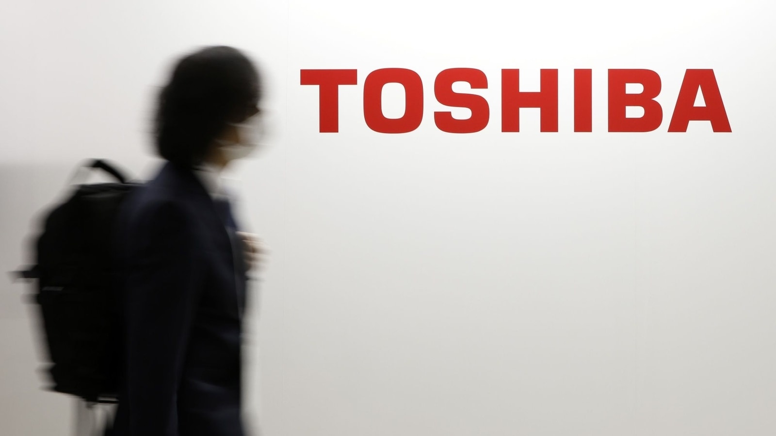 Bain Capital Considers Taking Toshiba Private