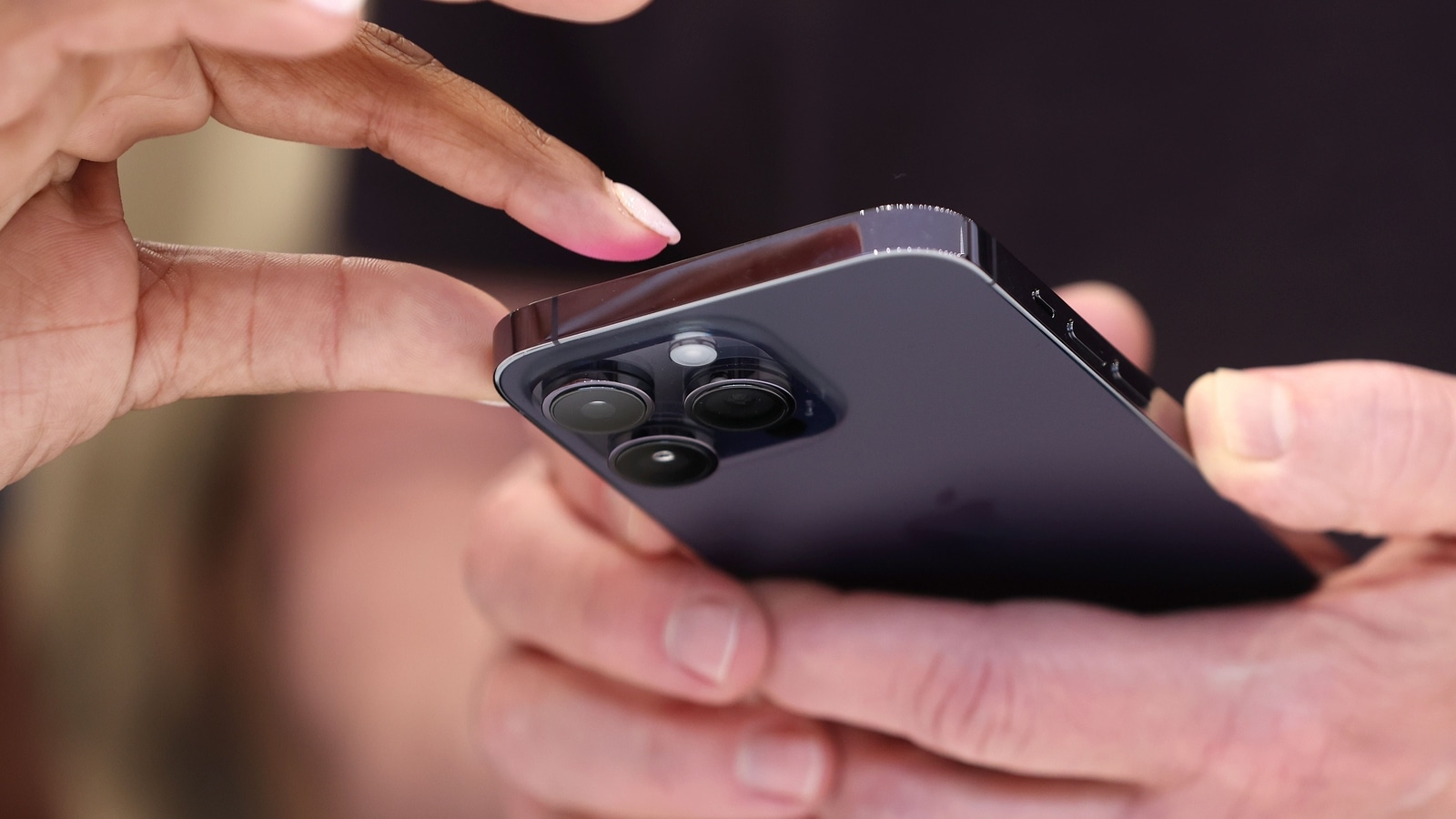 Unbreakable Iphone Ultra Set To Get The Titanium Advantage Tougher