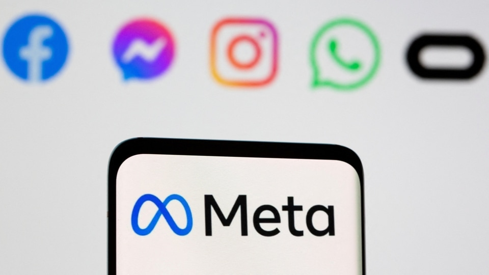 Meta Platforms Plummets 25%; Mark Zuckerberg Plea for 'Patience' Falls Flat  | Tech News