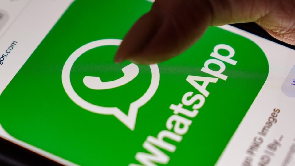 WhatsApp privacy breach