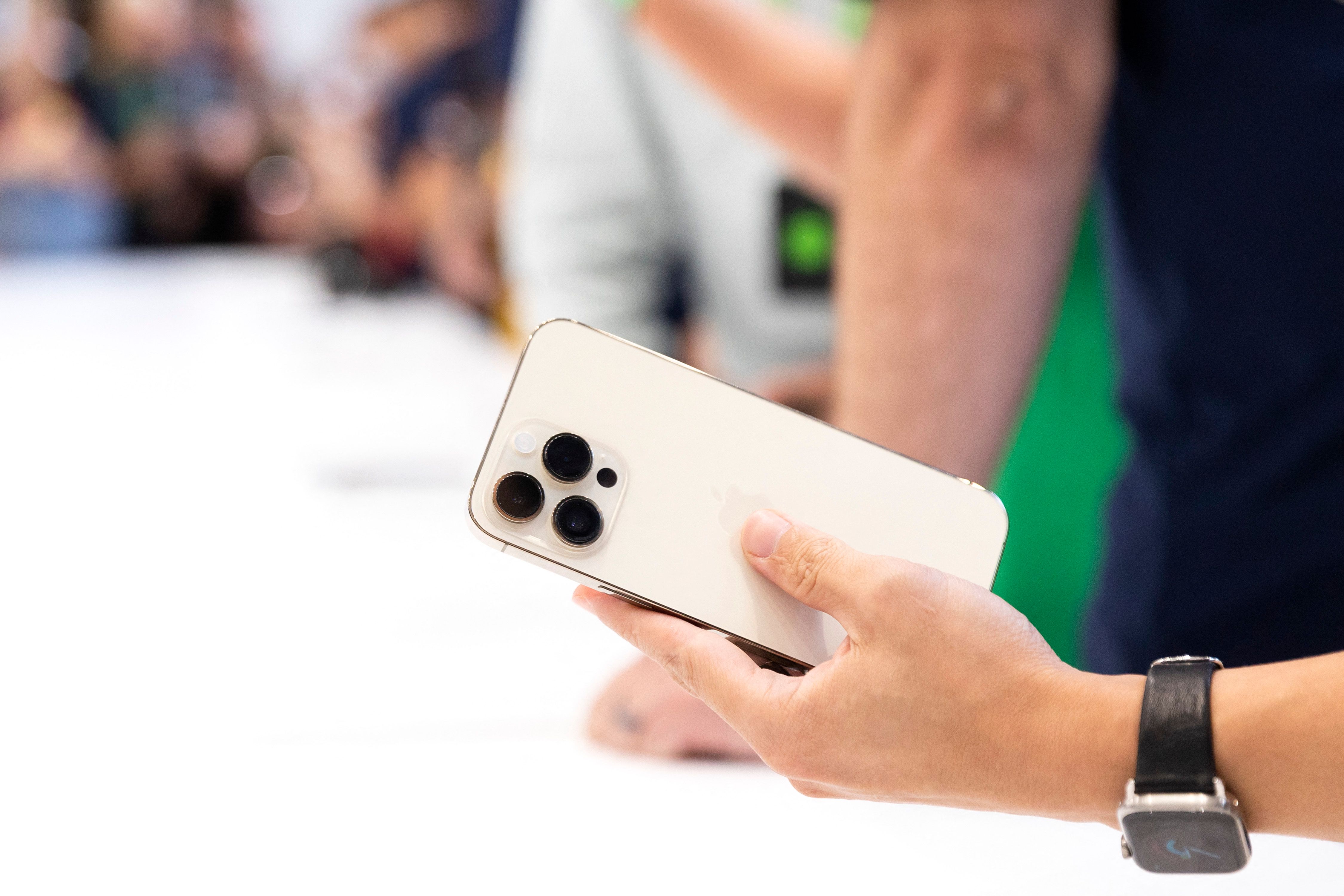 As can be seen, the difference is very much there. However, which one you want to opt for depends entirely on your budget and your requirement. Notably, it is always better to go for the newest model because it will get Apple support for a longer period. iPhone 14 Pro Max