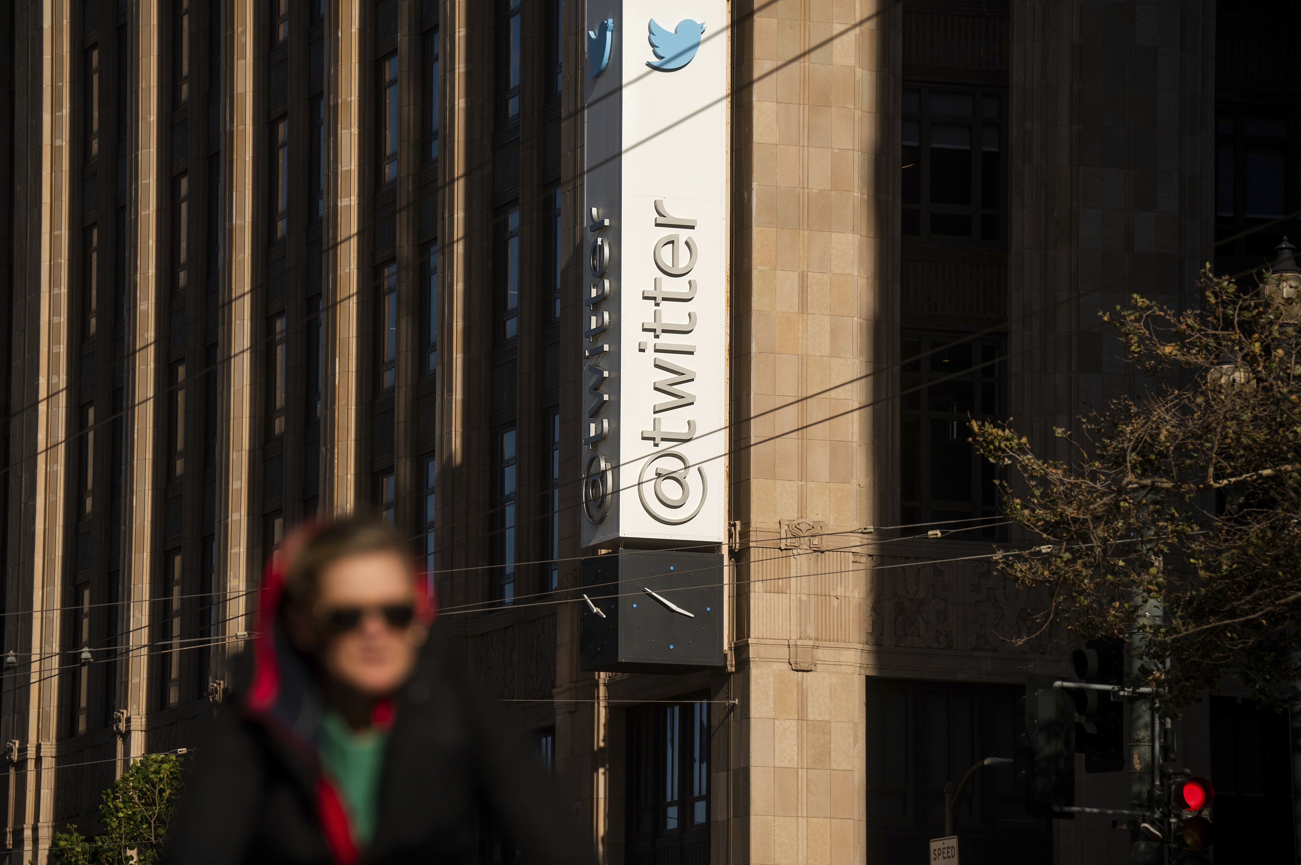 Removal of Days of Rest: Days of Rest has been removed from the calendars of the Twitter employees. It can be known that the Days of Rest refers to the monthly days off to let employees rest and recharge. Twitter