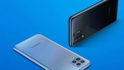 Samsung Galaxy M32 Prime – The Samsung Galaxy M32 Prime is usually priced at Rs. 13499 but you can get a discount on it as well as an additional coupon of Rs. 500 which reduces the price to just Rs. 12499. You can also get Rs. 11950 as trade-in bonus and Rs. 250 on HSBC Cashback Card Credit Card Transactions on the smartphone. Samsung Galaxy M32 Prime