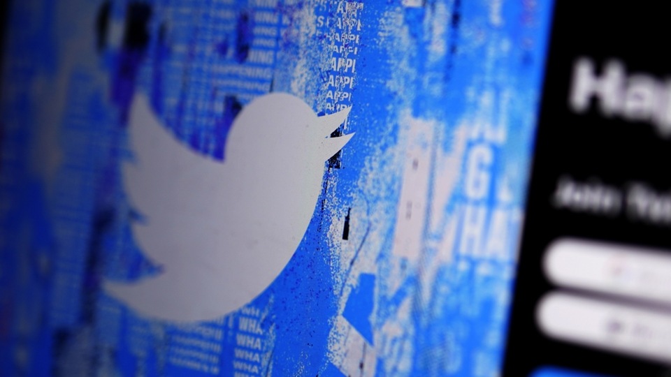 How to spot imposter accounts on Twitter? Twitter