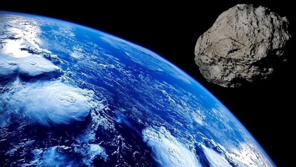 120-foot wide asteroid coming horrifyingly close to Earth; NASA reveals  stunning speed | Tech News