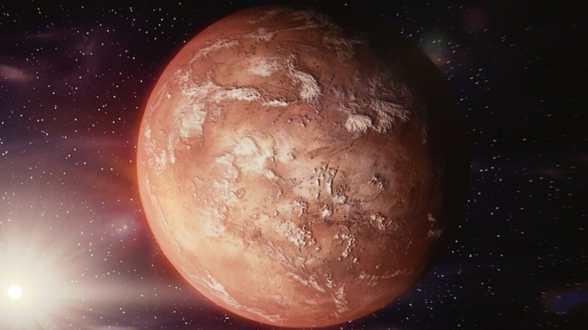 An up close and personal view of the red planet emerged as time progressed and so did the capabilities of telescopes. In fact, from the late 1800s to the mid 1900s, many astronomers believed that Mars was home to majestic seas and lush areas of vegetation. The Dark markings on Mars surface were once believed to be caused by vegetation growing and dying. Mars