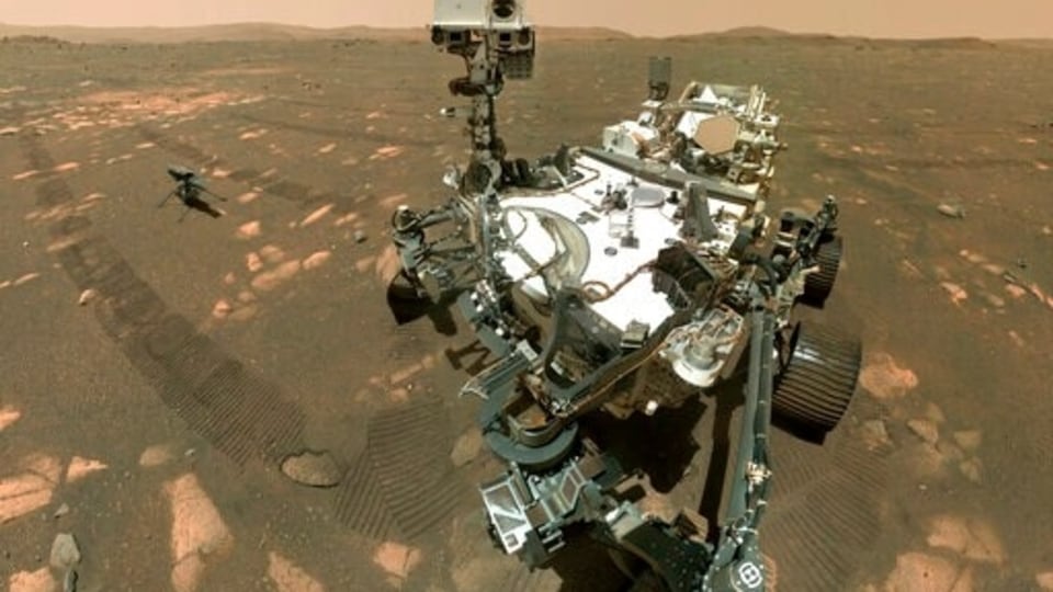 What does Mars sound like? Rover microphone has recorded the red