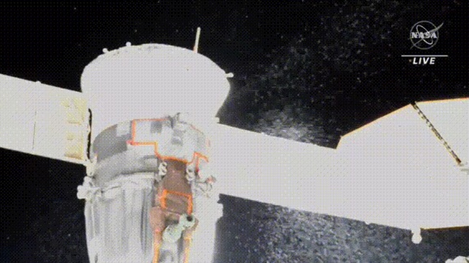 Soyuz coolant leak
