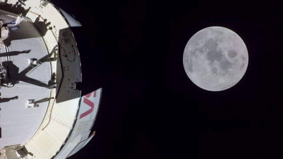 Spacecraft to Moon