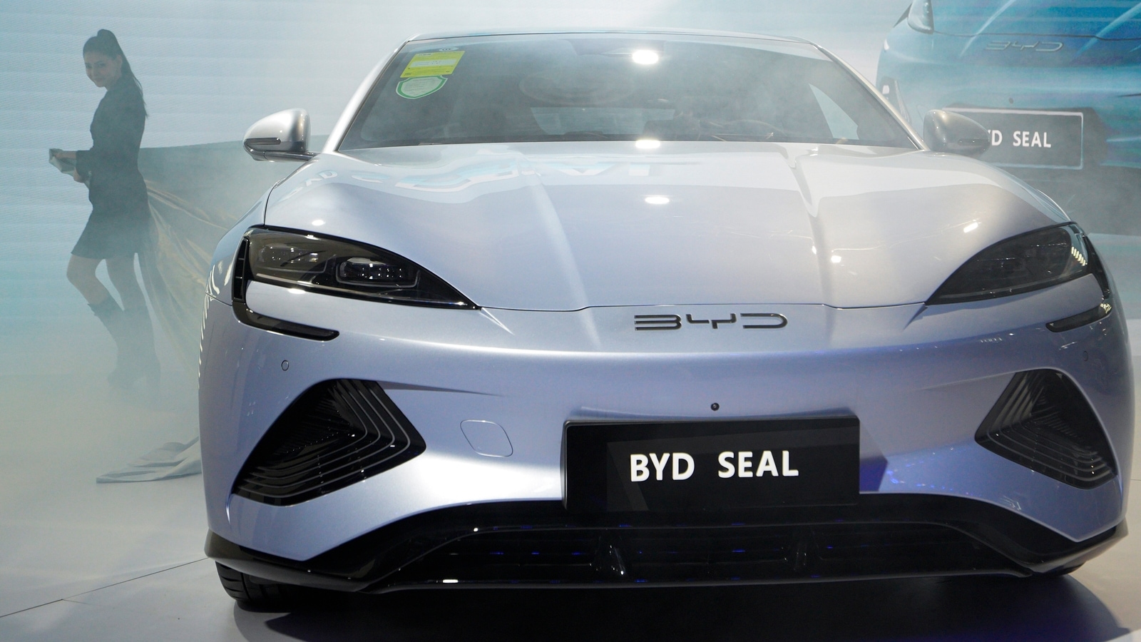 The all-wheel drive luxury sedan, BYD Seal, will have a range of 700 kilometres. BYD