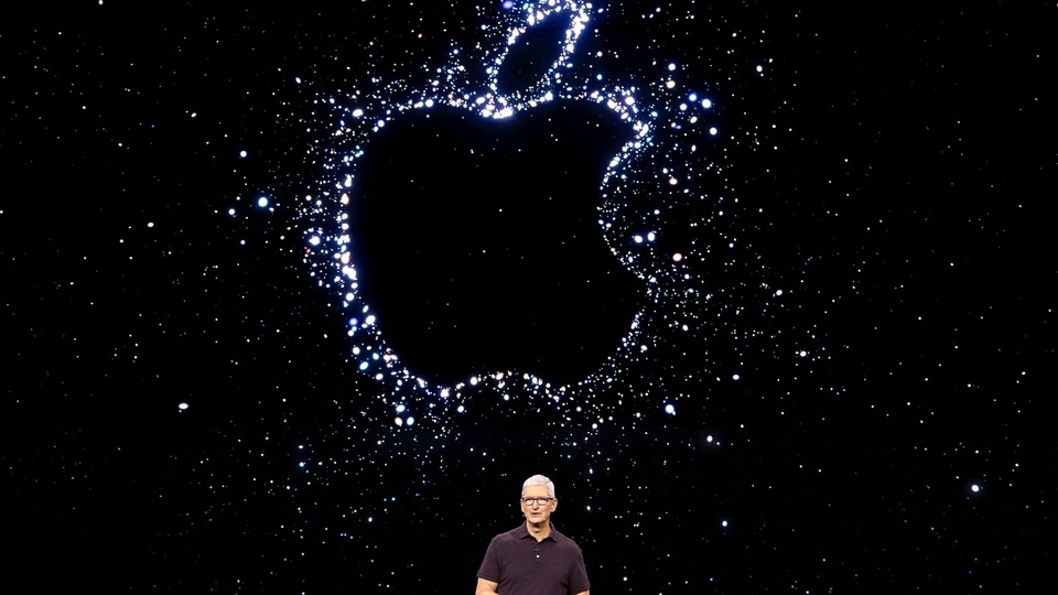 Tim Cook salary