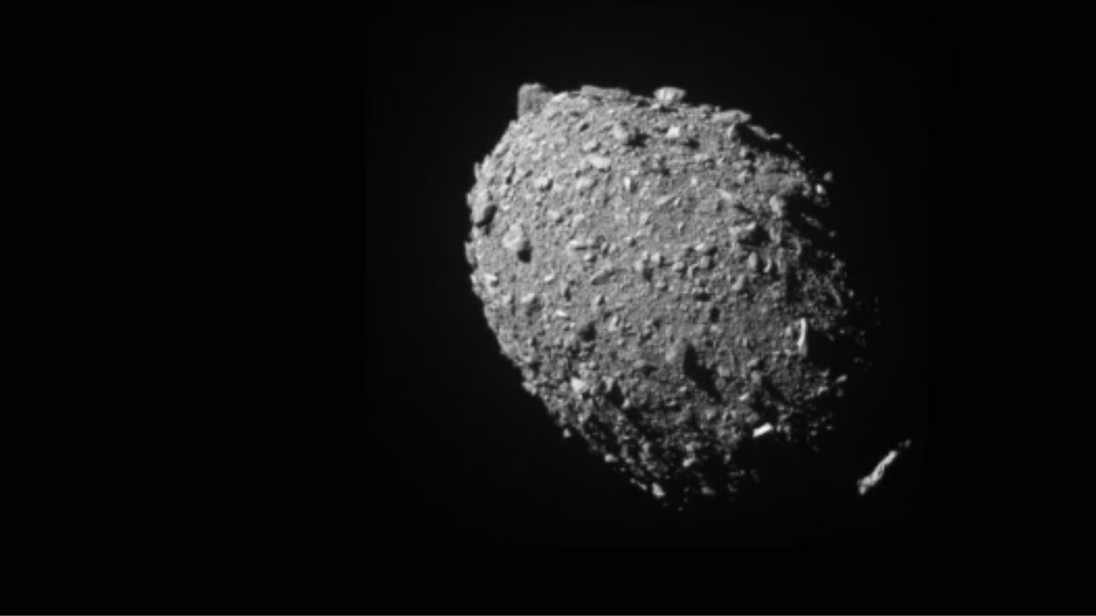 Asteroid 2023 BO7 - The fifth asteroid which is set to make a close approach is named Asteroid 2023 BO7. It is heading for Earth and is expected to pass by the planet closely tomorrow, February 4. Asteroid 2023 BO7 is already on its way towards us travelling at a fearsome speed of 18537 kilometers per hour. The asteroid, with a width between 32 feet and 72 feet, will make its closest approach to Earth at a distance of 5.4 million kilometers. Asteroid