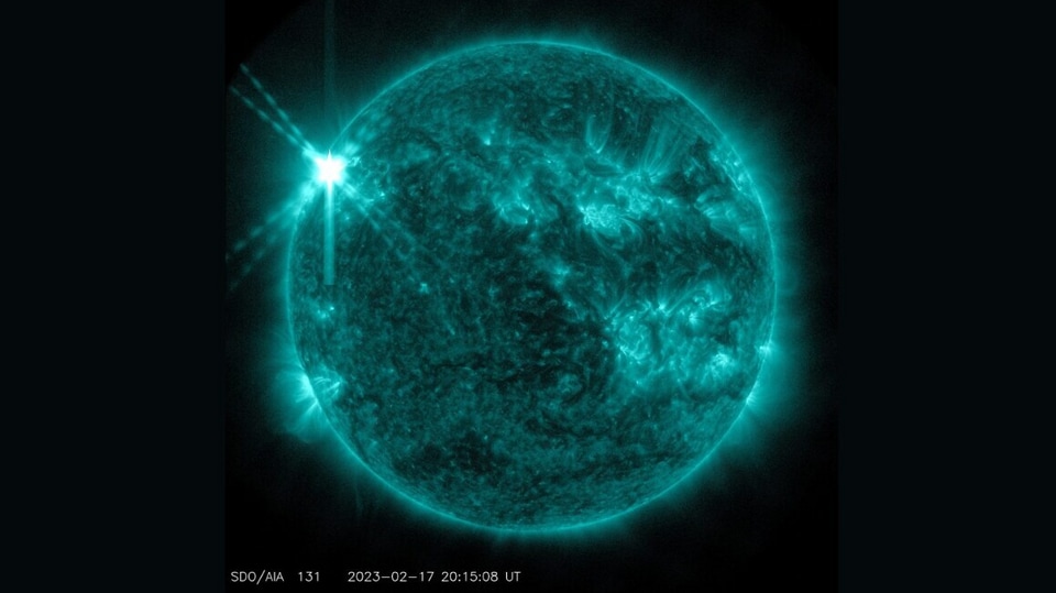 Solar flare eruption