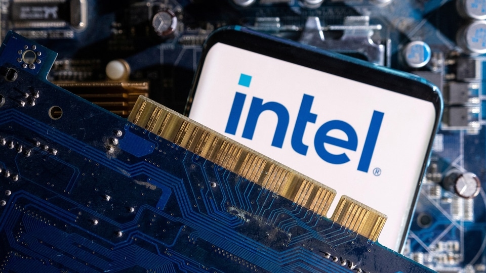 Intel’s Troubles Run So Deep Even Bulls Are Wary | Tech News