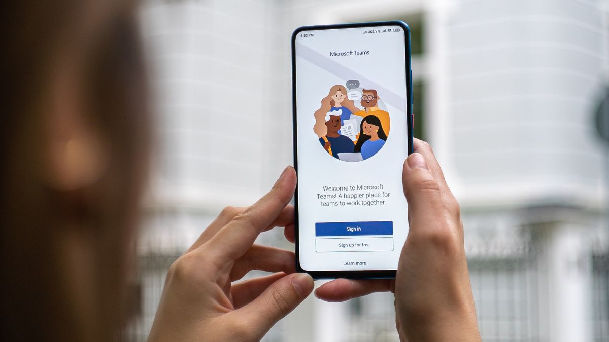 The data shows, 1 in 2 frontline workers say they’re burned out at work. Over 60% of frontline workers struggle with having to do repetitive tasks that take time away from more meaningful work. Microsoft Teams