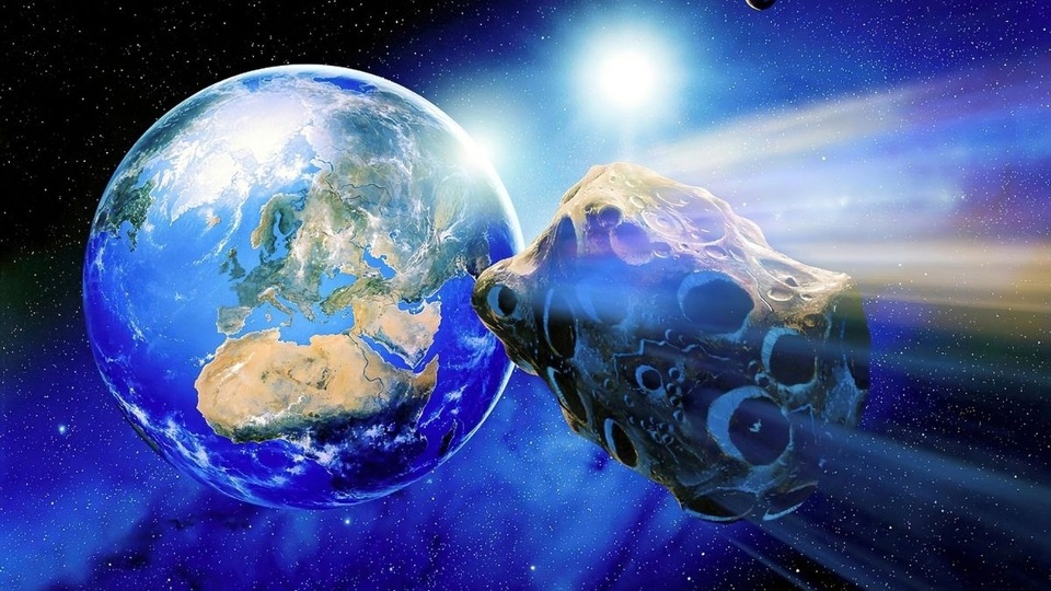 NASA has warned about a giant potentially hazardous space rock that is speeding at a fiery speed towards Earth. Asteroid