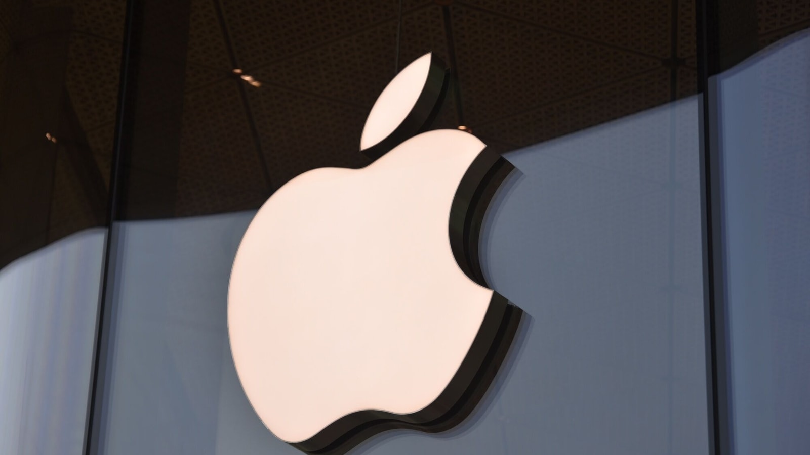 Apple ended last quarter with about $165 billion in cash and marketable securities, Apple