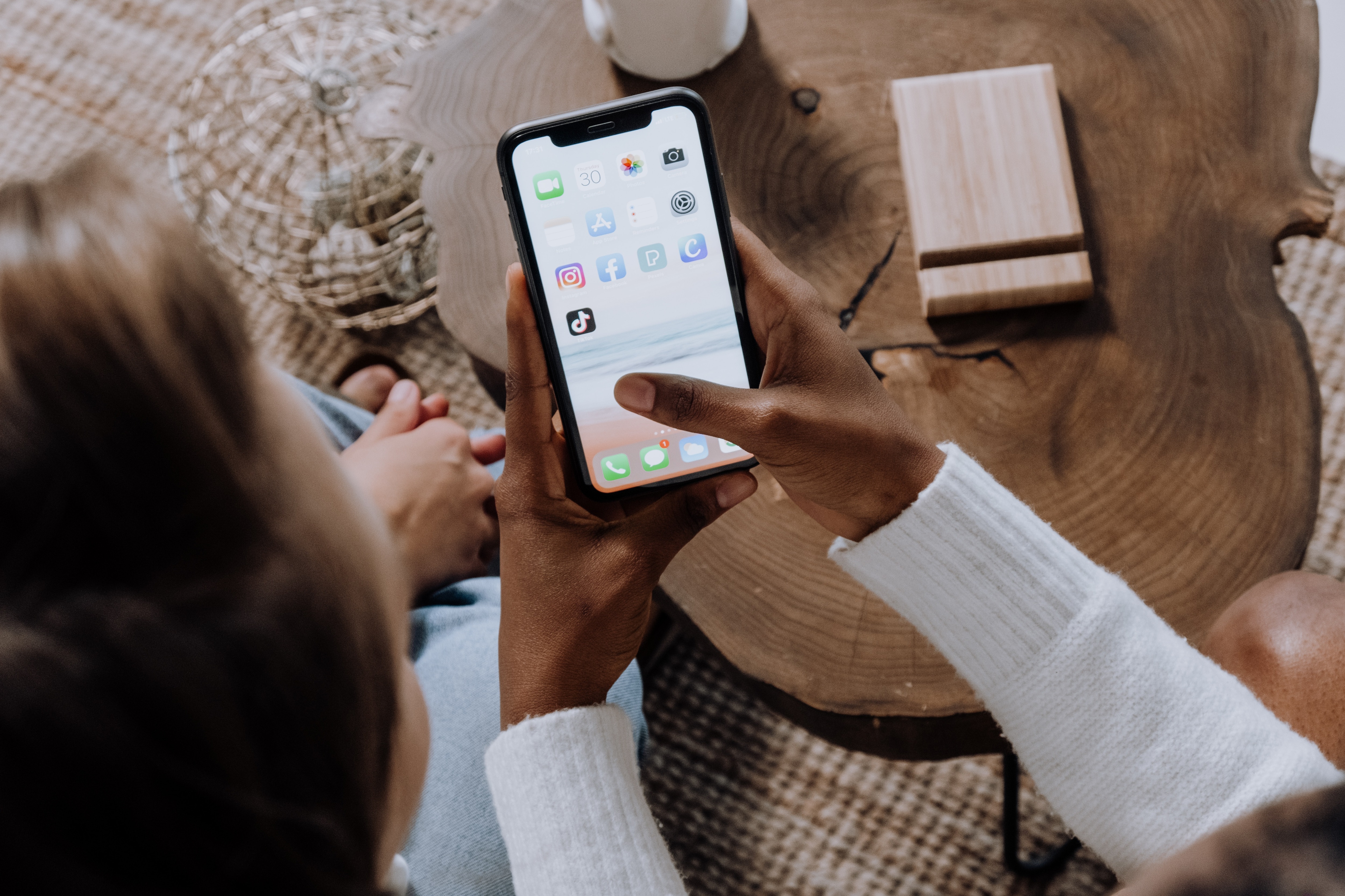 There is no need to buy a new iPhone every year. Instead, every year a new iOS update will transform your handset and make it like new. This year, iOS 17 will end up doing that. iOS 17