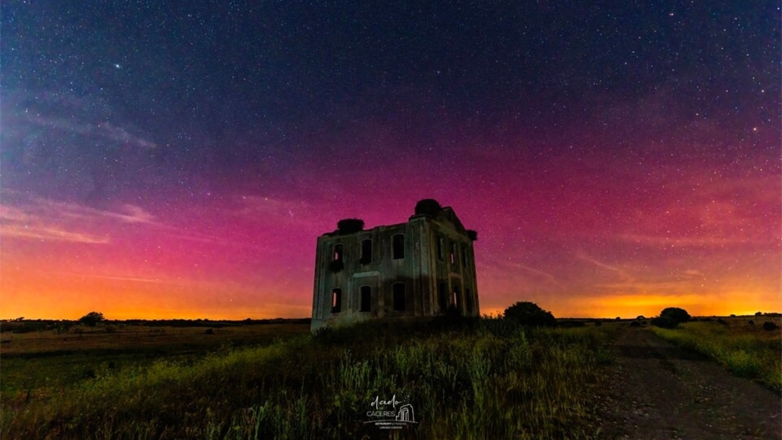 The auroras were caused by a strong CME which hit Earth on April 23. auroras