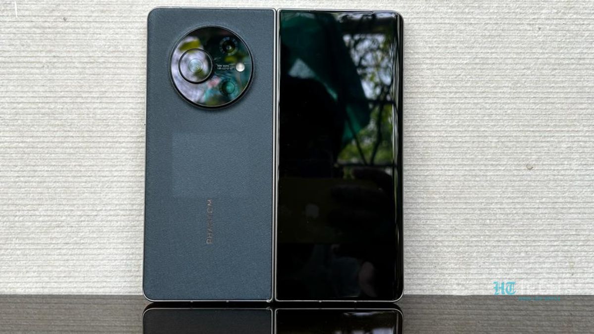 The Tecno Phantom V Fold boasts a 6.42-inch FHD+ AMOLED display on the outside with a resolution of 1080x2550 and a refresh rate of 120Hz. It has a textured panel at the back with rounded edges. Tecno Phantom V Fold