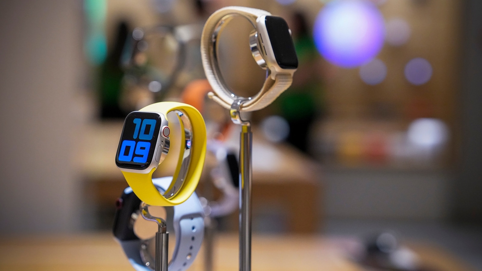 A whopping 80 of iPhone users own an Apple Watch Check