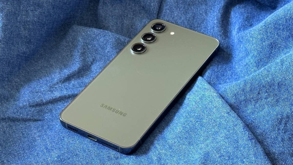 Samsung Store has rolled out an amazing deal on the latest Galaxy S23. Here's how much it will cost you. Samsung Galaxy S23