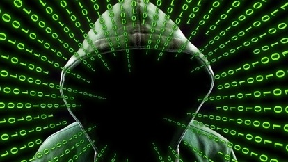 hacker-g3edc7d734_1280