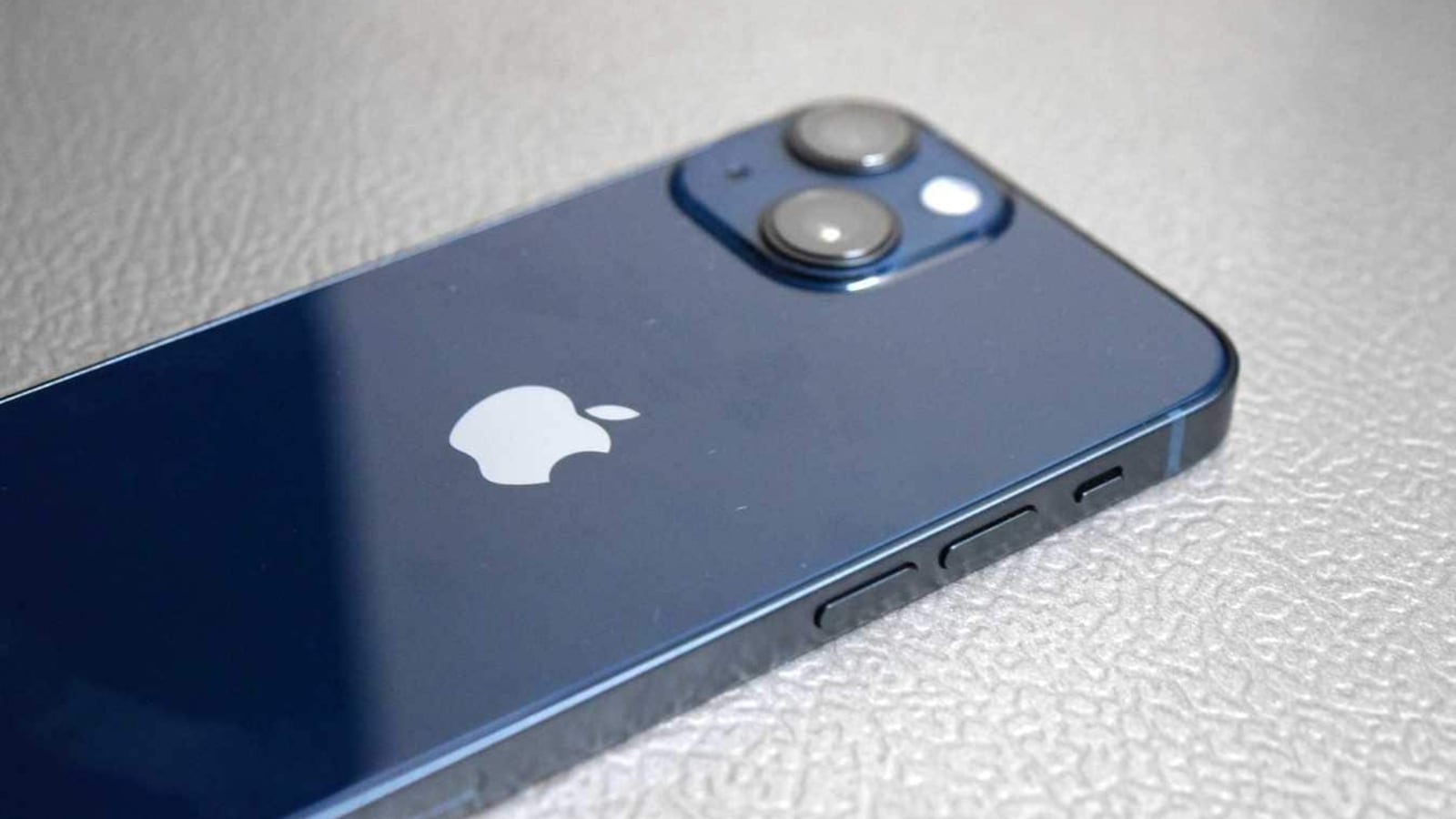 Check out this awesome iPhone 13 Mini price cut on Amazon. iPhone 13 Mini