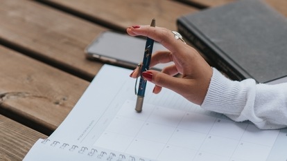 pexels-anete-lusina-5239790