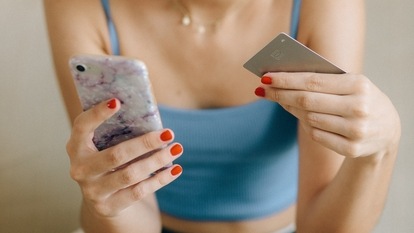 pexels-nataliya-vaitkevich-8939519