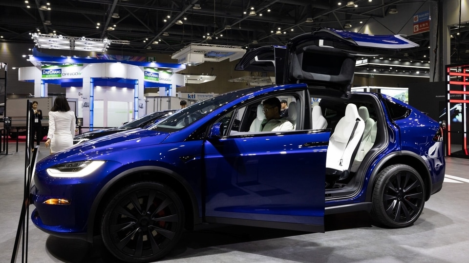 Tesla Model X Plaid