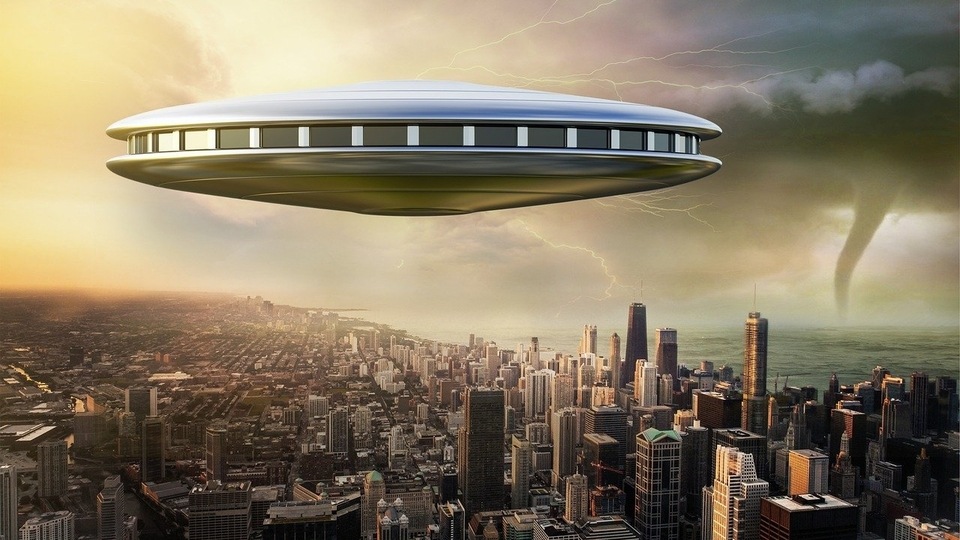 Congress Senator Chuck Schumer aims to make the US government documents about U.F.O.s and aliens available to the public. U.F.O.s